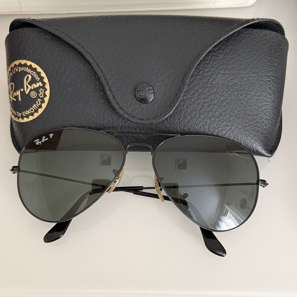 Ray-Ban Classic Black Aviator Sunglasses